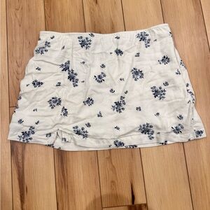 American Eagle Outfitters White Skirt with Blue Floral Design